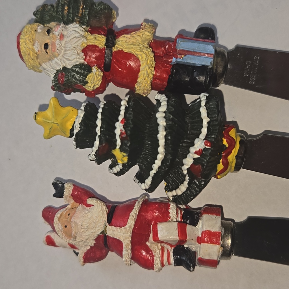 Christmas Santa & Tree Spreader Knives – Set of 3 - Picture 4 of 7